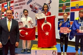 buyuksehir-belediyesporlu-fatma-azra-balkan-sampiyonu-oldu.jpg