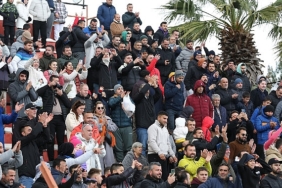 dikili-belediyespor-sampiyonlugunu-ilan-etti.jpg