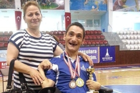 engelleri-bir-bir-asti-kendi-evrenini-yaratti.jpg