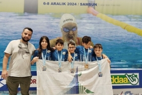 kartepe-belediyespor-yuzme-takimindan-tarihi-zafer.jpg