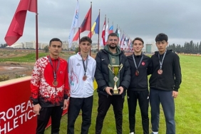 nevsehir-belediyesispor-atletizm-takimi-turkiye-ucuncusu-oldu.jpg