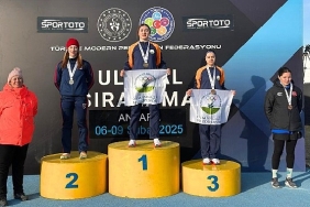 osmangazi-belediyesporun-genclerinden-cifte-madalya.jpg