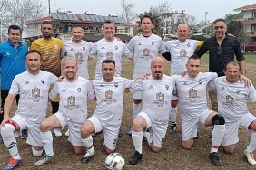 foca-belediye-masterler-1-akhisarspor-masterler-0.jpg