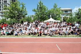 atletizm-pistinde-bayram-coskusu.jpg