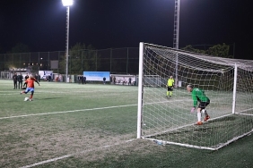 ege-universitesi-masterlar-futbol-takimi-sampiyonluga-uzandi.jpg
