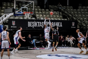 konya-buyuksehir-belediyespor-play-off-ceyrek-final-serisinde-ilk-maci-kazandi.jpg