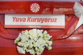 mediamarkt-turkiyenin-gelin-arabasi-buyuk-ilgi-gordu.jpg