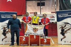 spor-tirmanista-inegollu-sporcular-derecelere-uzandi.jpg