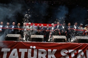 baskan-muhittin-bocek-stadyum-kumlucamiza-deger-katacak.jpg