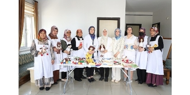 komek-losemi-tedavisi-goren-hastalara-destek-oluyor.jpg