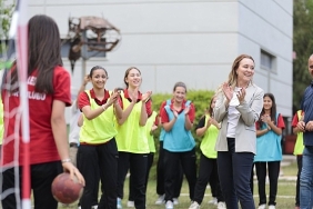 konakta-gencligin-isigi-sporun-gucuyle-parladi-genclik-spor-festte-bulustu.jpg
