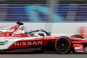 nissan-formula-e-takimi-ev-sahibi-oldugu-tokyo-yarisinda-zafer-kazandi.jpg