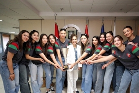 voleybol-ve-yuzmede-karsiyaka-ruzgari-esti.jpg
