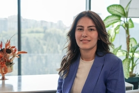 yapay-zekaya-olumlu-bakan-hayata-da-olumlu-bakiyor.jpg