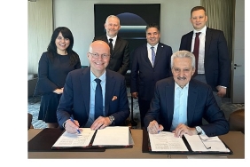 zimmer-biomet-acibadem-saglik-grubu-ile-yeni-bir-global-anlasma-imzaladi.jpg