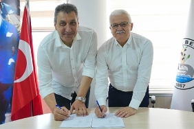 aslan-yol-burhaniye-belediyesporda-basantrenor-mustafa-secerlioglu-donemi-basladi.jpg