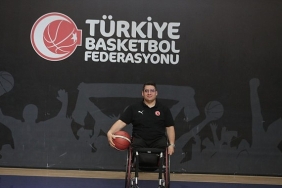bagcilar-belediyesi-basantrenoru-emrah-elban-u23-milli-takimi-ile-dunya-sampiyonasinda.jpg