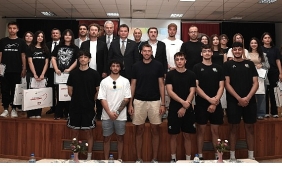 basketbol-sahalarini-guzellestirecek-tasarimlar-belli-oldu.jpg
