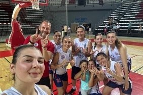 buyuksehir-basketbol-yerel-ligi-buyuk-kadinlar-da-sampiyon-oldu.jpg