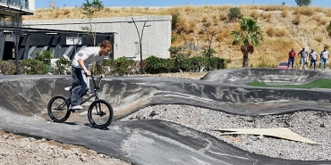 bornovada-pedallar-gelecege-donecek.jpg