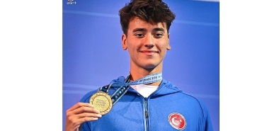 buyukakin-izmitli-avrupa-sampiyonu-kuzey-tuncelliyi-tebrik-etti.jpg