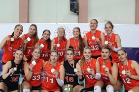 eczacibasi-spor-kulubu-altyapi-takimlari-2024-2025-sezonuna-damga-vurdu.jpg