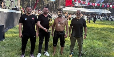kahramankazanin-yigitleri-alucdagi-er-meydaninda-mucadele-etti.jpg