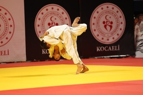 kocaelide-judo-firtinasi-esiyor.jpg