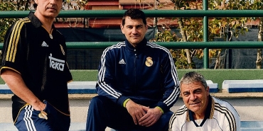 real-madrid-efsanevi-teka-logolu-formasini-yeniden-piyasaya-surdu.jpg