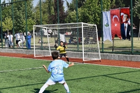 yildiz-cup-2025-futbol-turnuvasinda-kupalar-sahiplerini-buldu.jpg