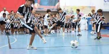 cesme-belediyesi-yaz-spor-okulunda-sertifika-coskusu.jpg