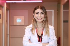 emzirme-sadece-beslemek-degil-bag-kurmak-icin-bir-firsat.jpg