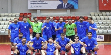 baskan-tugay-izmir-kuluplerine-rakip-degil-destek-olacagiz.jpg
