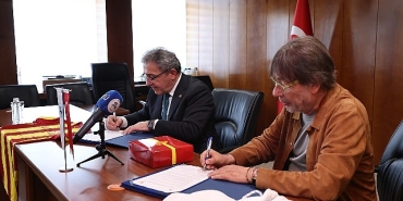 deu-ile-goztepe-arasinda-is-birligi-protokolu-imzalandi.jpg