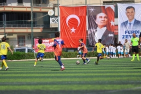 efes-selcukta-ferdi-zeyrek-futbol-musabakalari-heyecani.jpg
