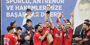 golcuk-belediye-baskanlik-kupasinda-sampiyon-ihsaniyespor.jpg