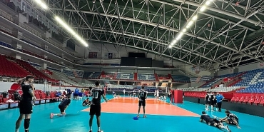 osmangazi-belediyespor-fenerbahcenin-duzenledigi-turnuvada-sampiyon-oldu.jpg