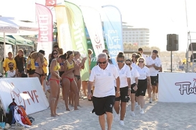 uluslararasi-plaj-voleybolunun-kalbi-cesmede-atti.jpg