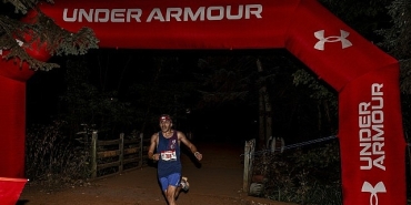 yuzlerce-kosucu-18-under-armour-gece-kosularinda-sinirlari-zorladi.jpg