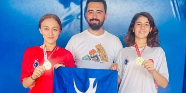 aliagali-kadin-taekwondocular-zirvede.jpg