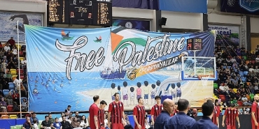 buyuksehir-belediyespor-gaziantep-basketbol-macinda-gazzeye-destek-pankarti-acildi.jpg