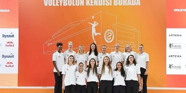 eczacibasi-dynavit-2025-2026-sezonunu-yeni-evinde-duzenledigi-basin-toplantisiyla-acti.jpg