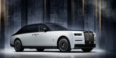 rolls-roycedan-100-yillik-efsanesine-ozel-koleksiyon.jpg