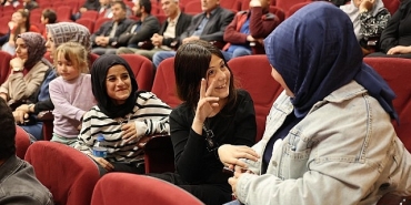 sivas-belediyesi-onculugunde-50-cocuk-isitme-cihazina-kavustu.jpg