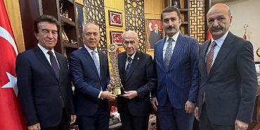 turkiye-bisiklet-federasyonundan-mhp-genel-baskani-devlet-bahceli-ziyareti.jpg