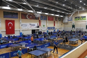 ulusal-bursa-veteran-masa-tenisi-turnuvasi-basladi.jpg