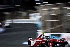 nissan-formula-e-takimi-ciddede-sezon-12nin-ucuncu-podyumunu-elde-etti.jpg