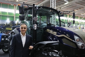 new-holland-konya-tarim-fuarinda-ciftcilere-t580b-traktor-kazanma-sansi-sunuyor.jpg