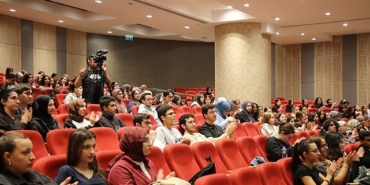 Üsküdar Üniversitesi’nde ilk ders bağımlılıkla mücadele oldu!