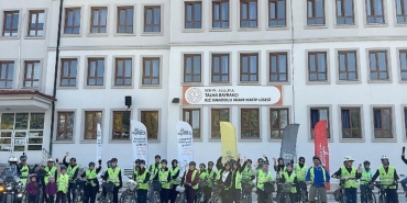 Konya Büyükşehir’in “Bisiklet Dostu Okul” Projesiyle Öğrenciler Pedal Çeviriyor